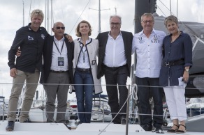 Bapteme du monocoque Imoca Groupe Queguiner-Leucemie Espoir - skipper : Yann Elies - Roscoff le 05/07/2015