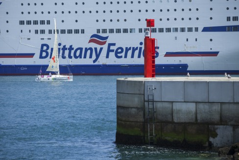 Départ de la troisième étape à Roscoff de la Solitaire du Figaro Eric Bompard Cachemire 2014