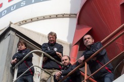 L'équipe du Queguiner Sailing Team en visite chez Quéguiner