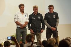 Remise des prix de la Solitaire du Figaro - Eric Bompard cachemi