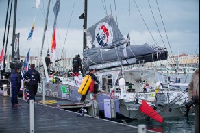 Yann Elies, skipper de l Imoca Queguiner-Leucemie Espoir avant le depart du Vendee Globe 2016 - Les Sables d'Olonne le 06/11/2016