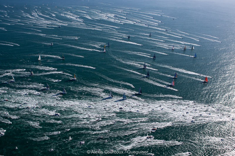 Yann Elies, skipper de l Imoca Queguiner-Leucemie Espoir lors du depart du Vendee Globe 2016 - Les Sables d'Olonne le 06/11/2016