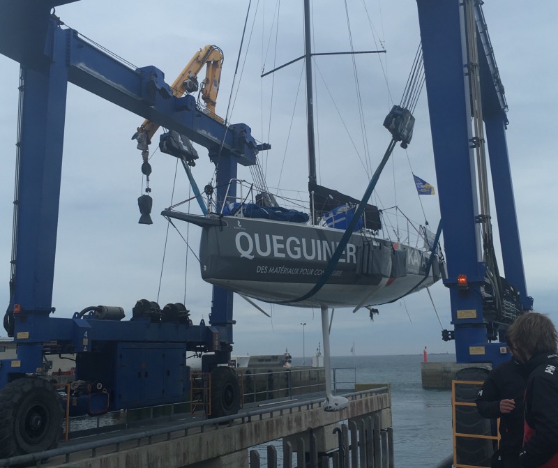 Grutage du Figaro Bénéteau 3 Groupe Quéguiner - Kayak