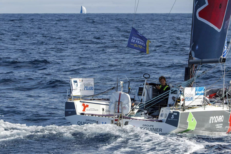 Quéguiner - Innoveo après avoir franchi le Fastnet sur la 4e étape de la Solitaire du Figaro