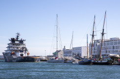 QUEGUINER SAILING TEAM